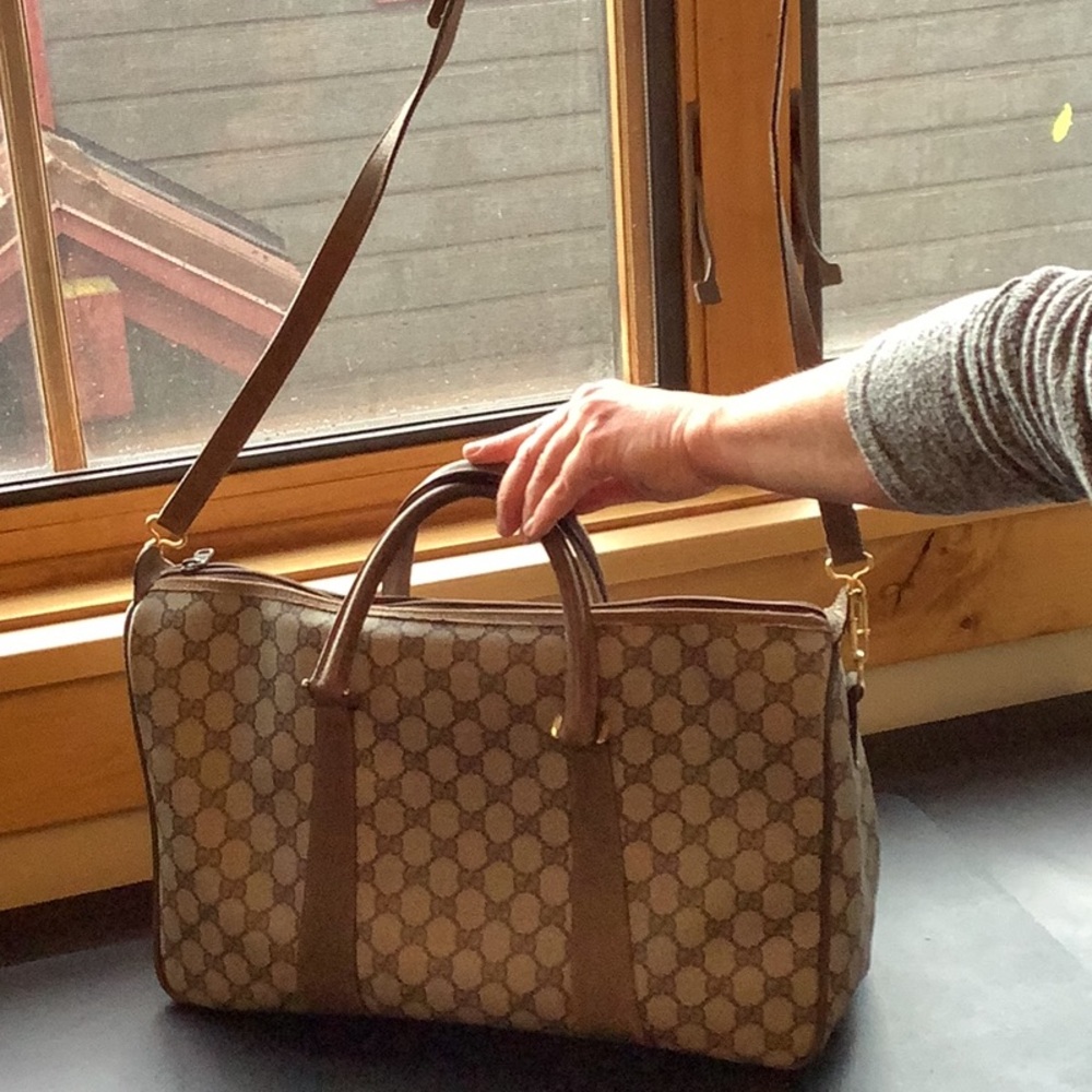 Gucci Brown Monogram Large women bag long 15 inch 9.5 inch hight ,deep  5 inches